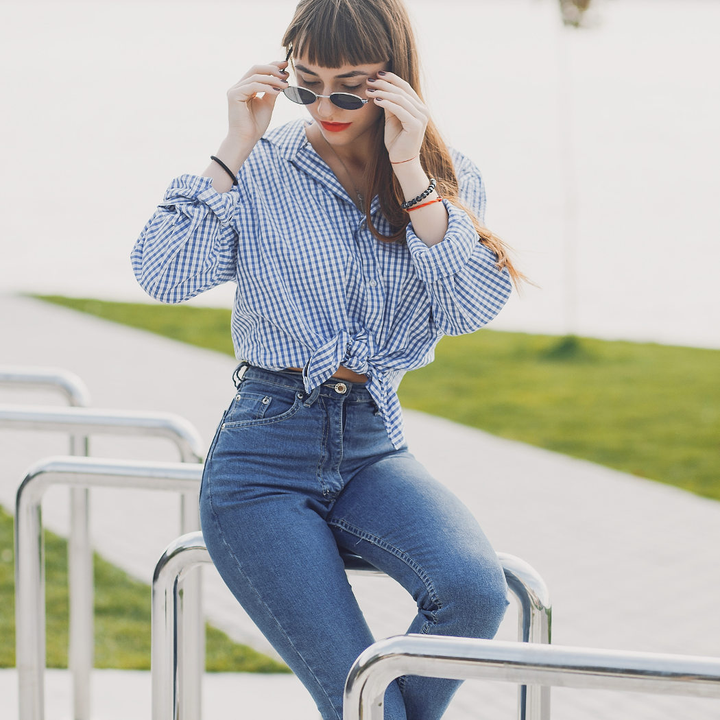 Poznaj jeansy, które podkreślą twoją sylwetkę!